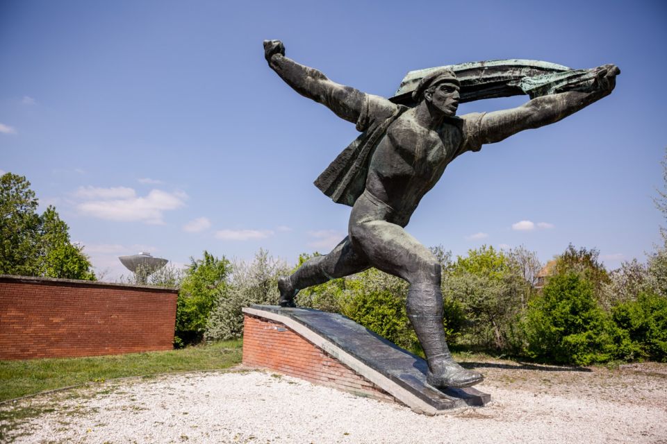 Budapest: Memento Park and Icons of Communism Guided Tour - Marx, Engels, Lenin, and the propaganda machine behind the monuments