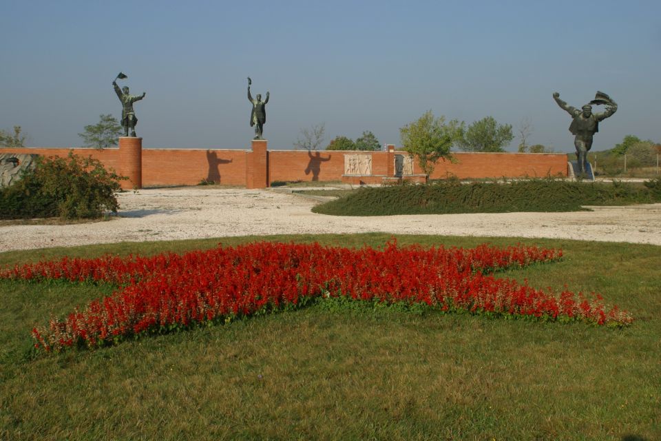 Budapest: Memento Park Ticket - Why this park feels different from a normal museum