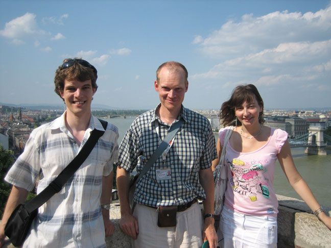 Budapest: Multilingual Highlights Tour - Crossing to Buda by public transport: worth paying attention to