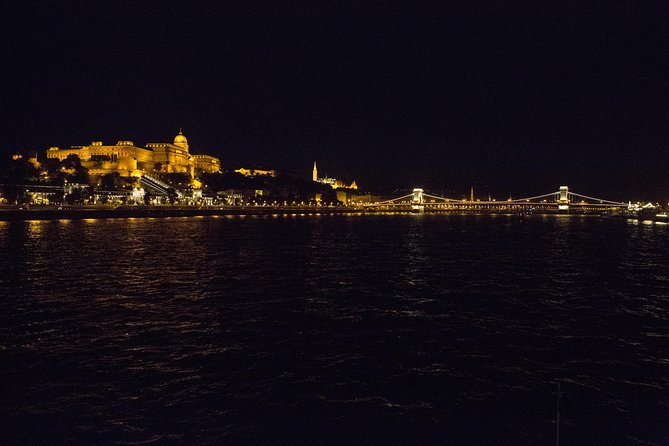 Budapest: Night Walking Tour with Danube River Cruise - Hungarian Parliament Building: the best reason for a night photo stop