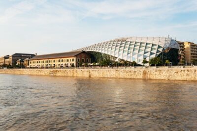 Budapest: Nighttime or Daytime Sightseeing Cruise - Where you meet: Dock 1/B and the Purpleliner sign