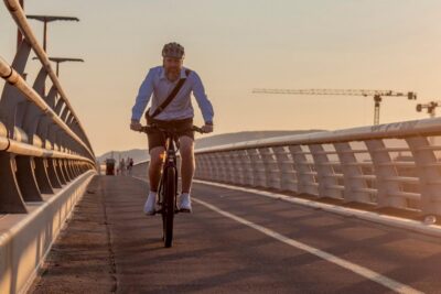 Budapest: Premium E-Bike Rental - Getting set up: where to meet and what to bring