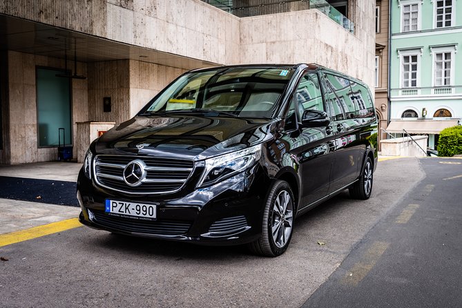 Budapest Private Airport Transfer in a Luxury Minivan - Key things I like right away