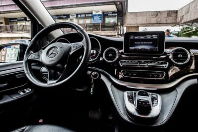 Budapest Private Airport Transfer in a Luxury Minivan - Arrival transfers: finding your driver fast in the Arrivals Hall
