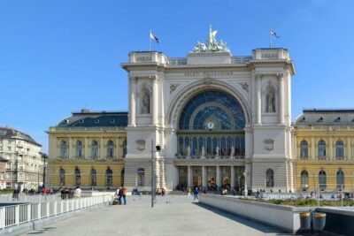 Budapest Private Arrival Transfer: Railway station to hotels - What you get in the car (and why comfort matters)