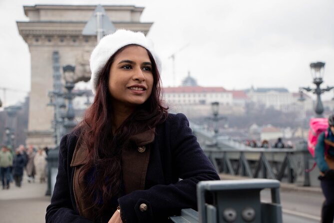 Budapest Private Guided Tour with Photoshoot - Big(3hrs) - What you’re really buying: private guiding plus a photographer who handles the hard parts
