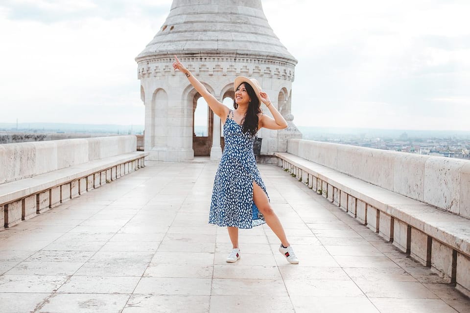 Budapest: Private Photoshoot & Sightseeing - Meeting at Halászbástya: King St. Stephen as Your Landmark