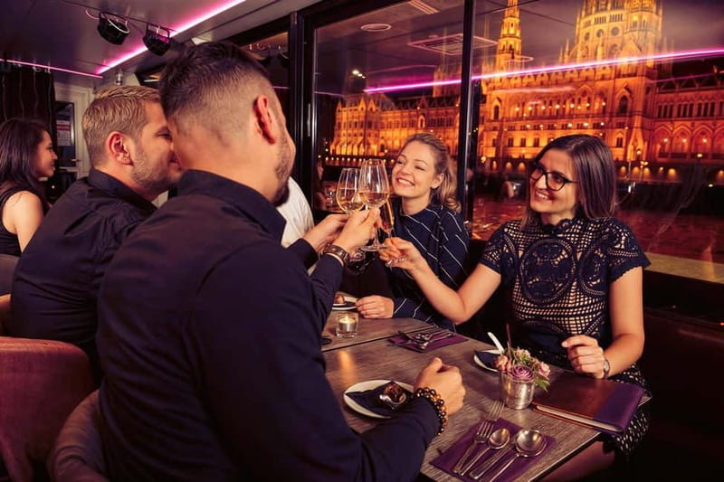 Budapest: Prosecco Dinner Cruise with Live Music - Folklore Dancers vs Piano: Pick the Show That Fits Your Evening