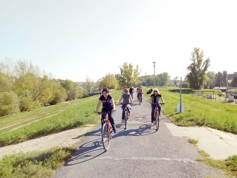 Budapest: Self-Guided Bike Tour to scenic Szentendre - Szentendre on Foot: Cobblestone Lanes and Mediterranean Feel