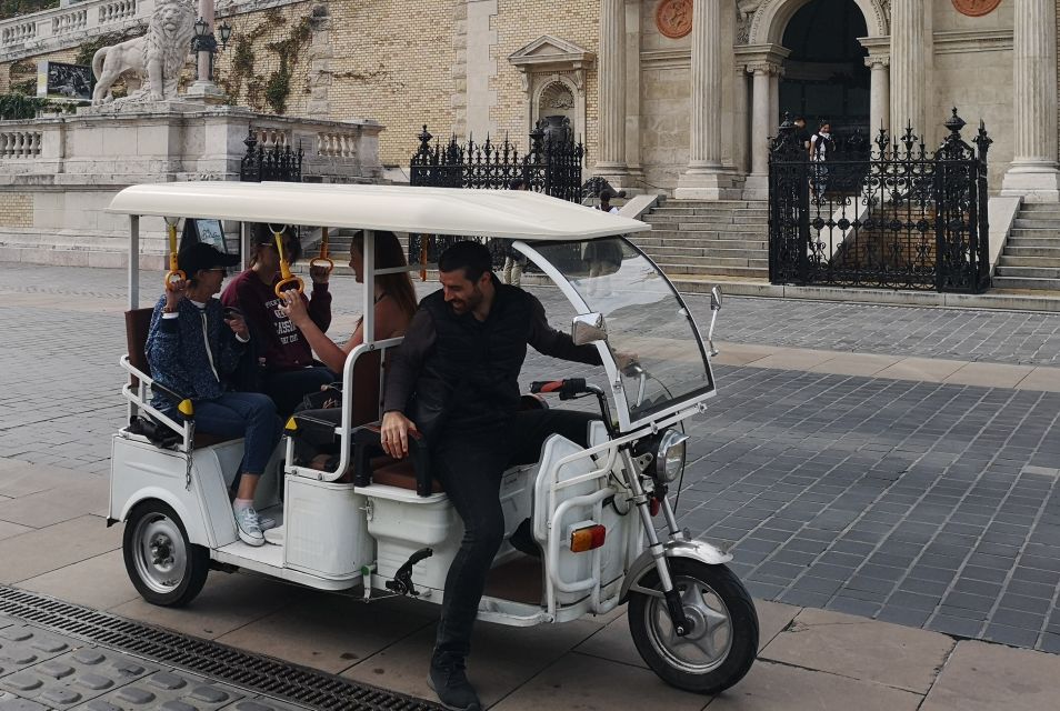 Budapest: Sightseeing Tour by Electric Tuktuk - Pest Highlights: Heroes’ Square, City Park Landmarks, and Andrássy Avenue