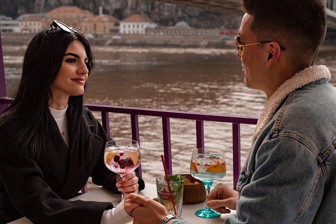 Budapest Sightseeing with Drink Included - Getting on board at Jane Haining rkp. 11 and using the app right