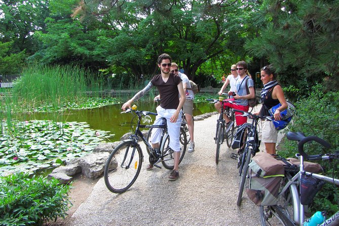 Budapest to Szentendre bike & boat tour - Parliament stop: quick, iconic, and useful for orientation