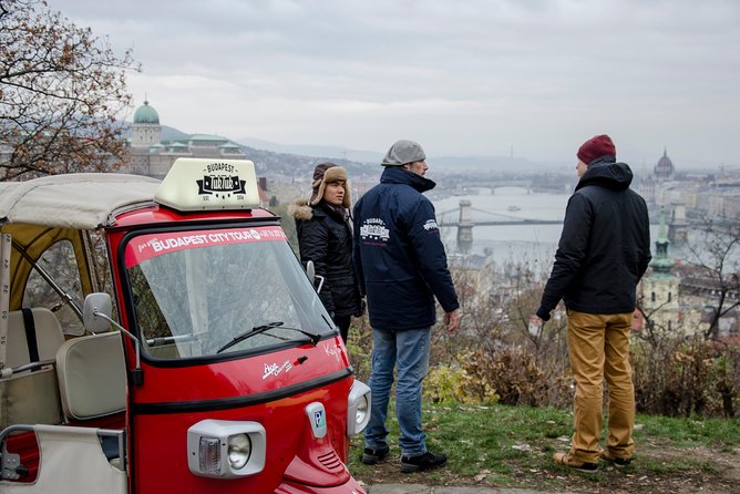 Budapest Tuk Tuk Tour with House of the Unicum Distillery Visit - Great Market Hall: smart add-on for real Budapest shopping