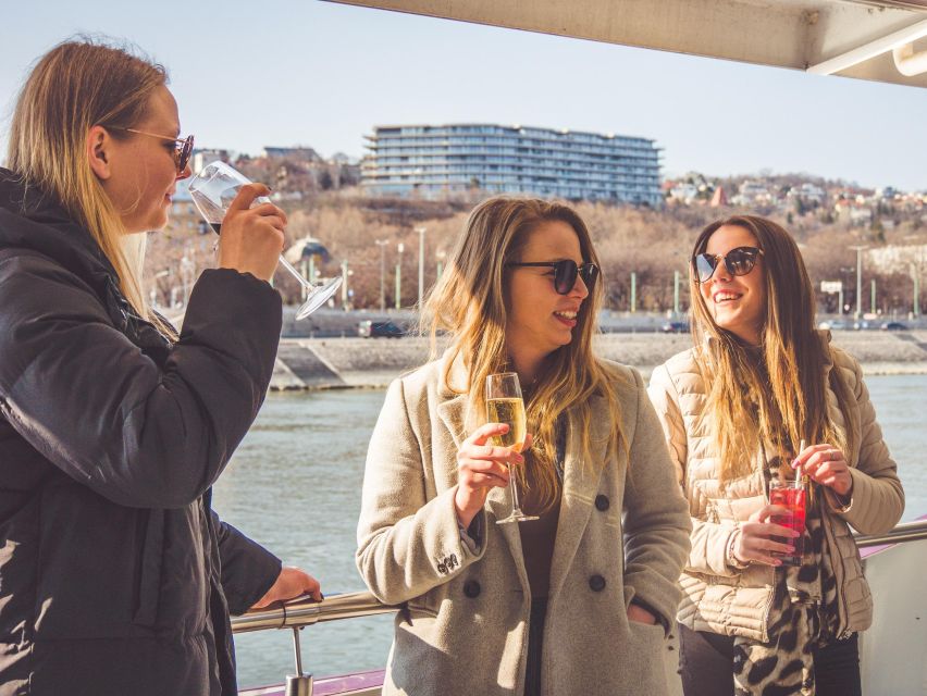 Budapest: Unlimited Prosecco and Wine Sightseeing Cruise - The Quick Booking Decision: Should You Go?