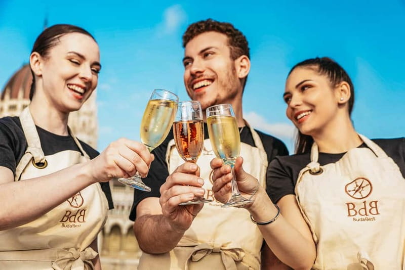 Budapest: Unlimited Prosecco, Beer and Aperol Spritz Cruise - Key things to know before you go