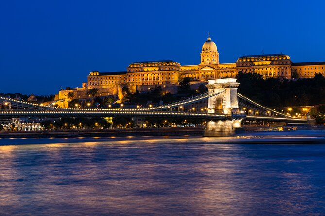 Budapest: Unlimited Prosecco, Beer & Aperol Spritz Cruise - Timing Smart: City Lights and Why Your Departure Time Matters
