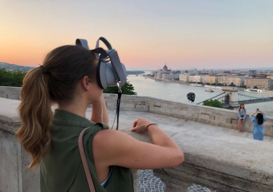 Budapest: Virtual Reality Tour in 8 Languages - The Bird’s-Eye View That Helps You Orient Fast