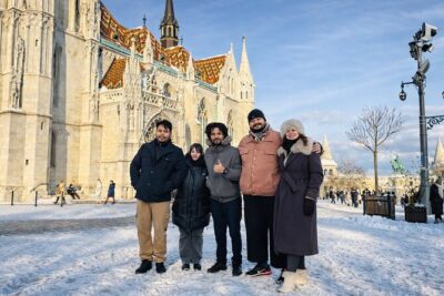 Budapest Walking Tour: Explore Top Sights & Hidden Gems - Meeting at Szent István tér: The Start Is Simple and Central