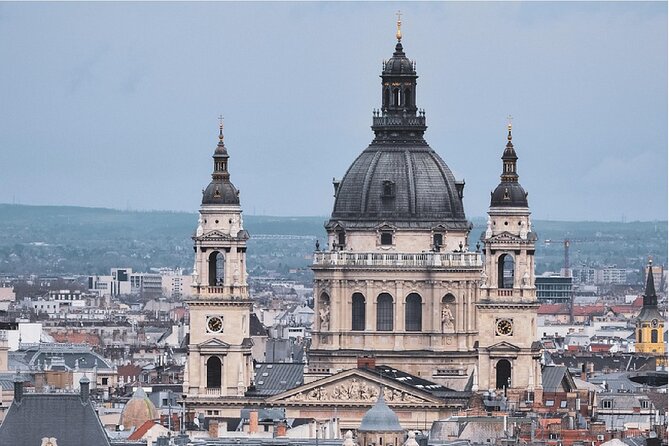 Budapest Walking Tour: Explore Top Sights & Hidden Gems - Szent István Basilica and the Final Walk Momentum