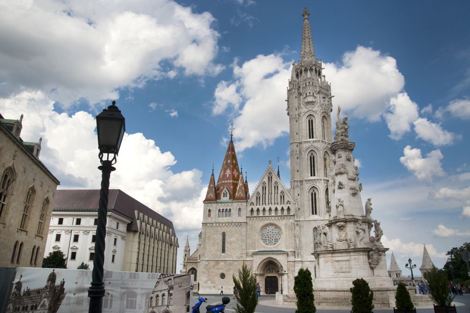 Budapest Walking Tour with a Professional Local Guide - Getting the Parliament exterior without wasting your whole day