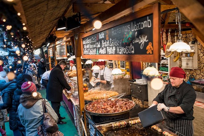 Budapest Wonderland - A Christmas Market Tour with Chimney Cake & Mulled Wine - Key highlights to know before you go