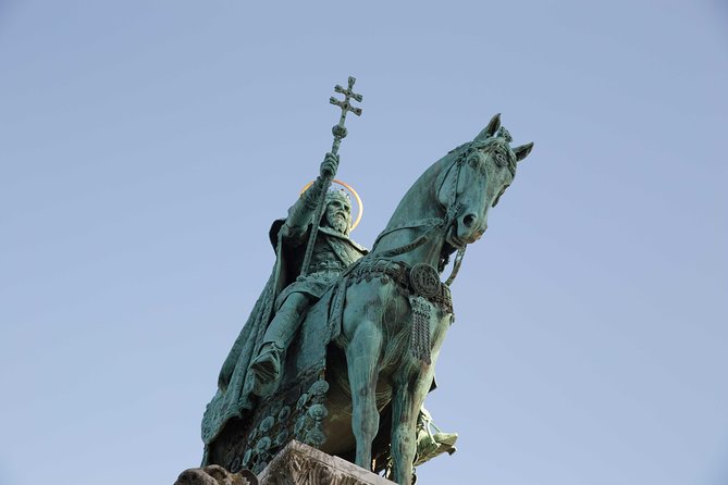 Castle District tour with Matthias Church Ticket & Cake & Coffee - The cake-and-coffee break (and why snacks aren’t a throwaway)