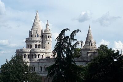 Castle district walk with legends - National Széchenyi Library: royal-palace exteriors and hidden ruins
