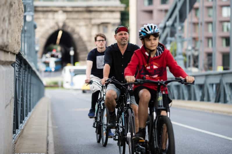 Choose a bicycle and make your own tour in Budapest-24 hrs - What’s Included vs. What You’ll Want to Bring Yourself
