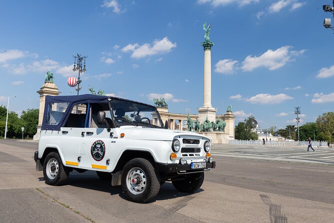 Cinematic Virtual Reality City Tour in a Russian Jeep - Key highlights at a glance