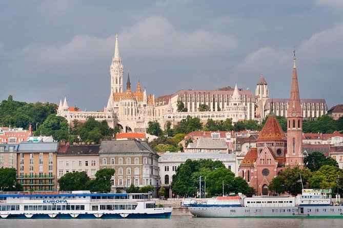 Classic Walk in Budapest - Public transport tips (and the one cost to remember)