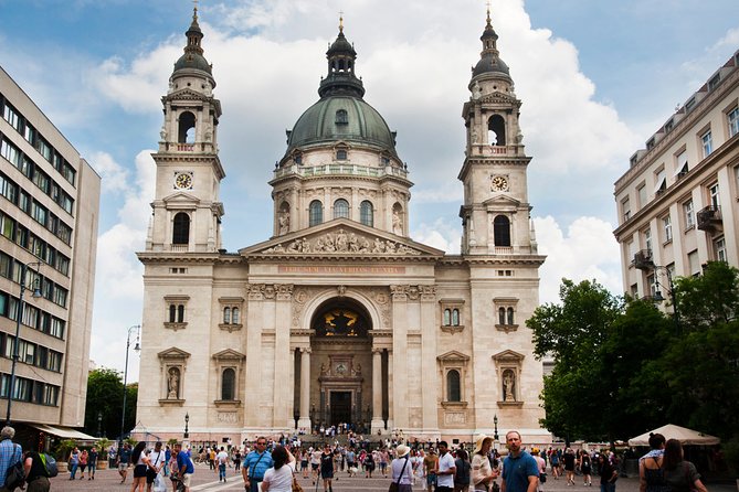 Classic Walk in Budapest Historical Center - St. Stephen’s Basilica: The Story and Symbolism From the Outside