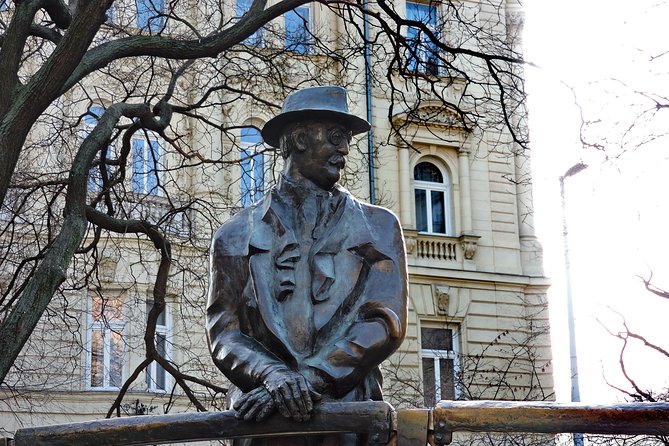 Communism in Hungary with a Historian - The Hungarian Parliament and Bloody Thursday of 1956