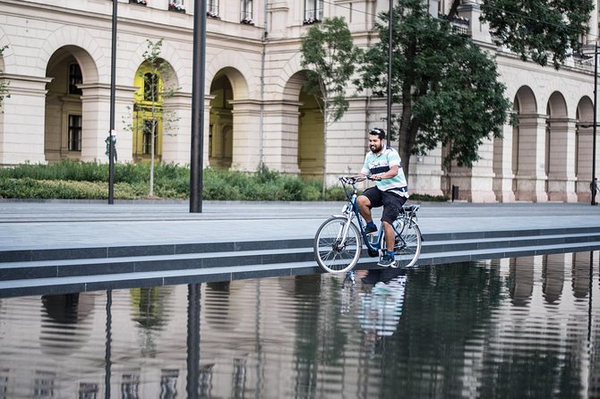 Coolest E-bike Tour in Budapest - Start Point and Getting There Without Stress