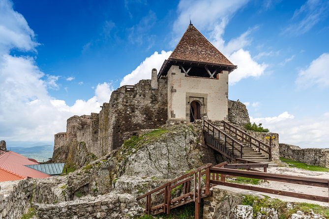 Danube Bend Full-Day Private Tour From Budapest - The boat option back to Budapest (May–September only)