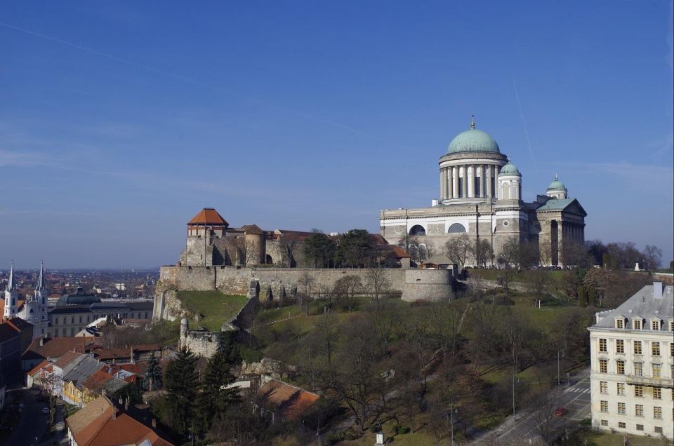 Danube Bend: Private 8-Hour Full Board Tour from Budapest - Budapest to Esztergom: why this bend starts with faith