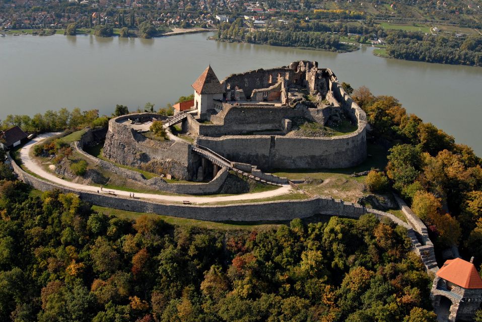 Danube Bend: Private 8-Hour Full Board Tour from Budapest - Guides and the kind of answers you want on this route