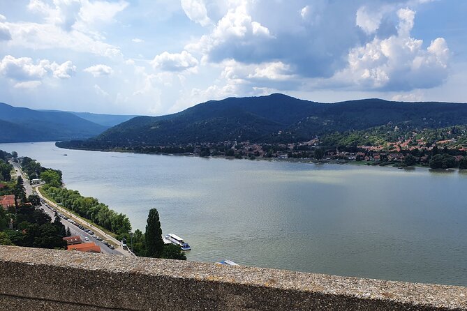 Danube Bend Tour by van - Visegrád Fellegvár fortress: royal seat views and the Blue Danube connection
