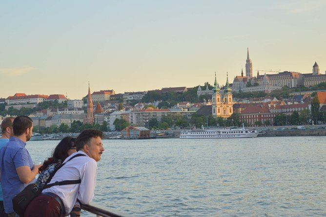 Daytime and Sunset Cruise on the Danube with Drink Options - Who should book this Danube cocktail cruise?