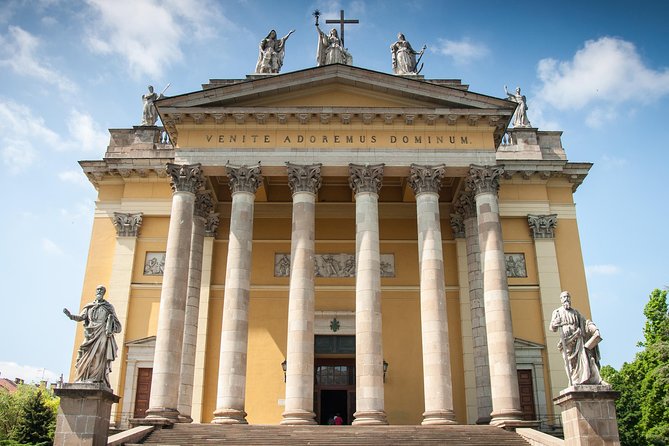 Eger Private Full-Day Wine Tasting Tour and Sightseeing from Budapest - Budapest to Eger in a private air-conditioned ride
