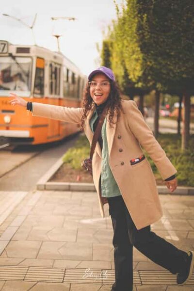 Explore Budapest in Pictures: Guided Tour Photo Tour - Meeting point and how to actually find the guide