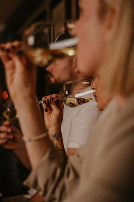 Food and Wine Tasting in Budapest by the Basilica - The sommelier and the pacing: a small group you can ask questions in