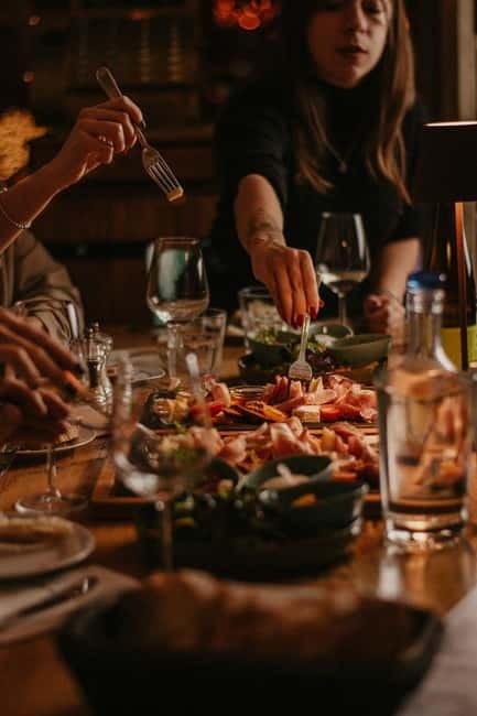 Food and Wine Tasting in Budapest by the Basilica - Price and value: what you’re paying for at $72 per person