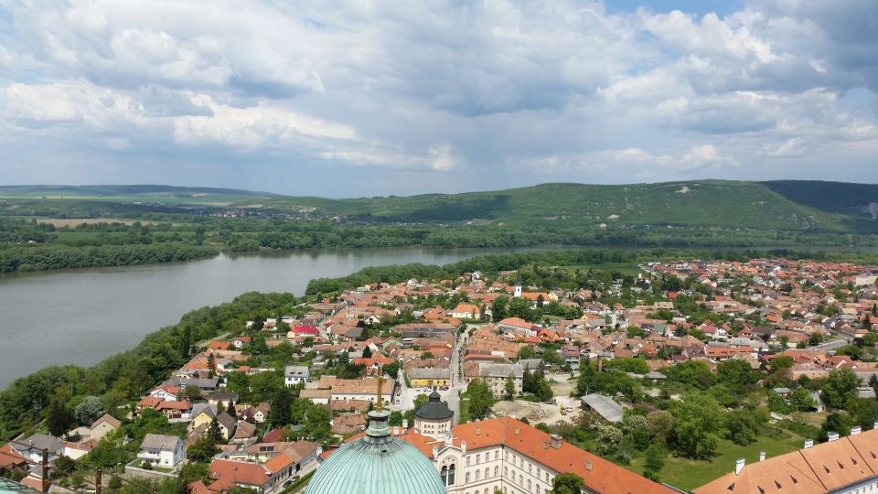 From Budapest: Danube Bend Full-Day Private Tour with Lunch - Visegrád: Royal Palace Ruins, Citadel Entrance, and That Danube View