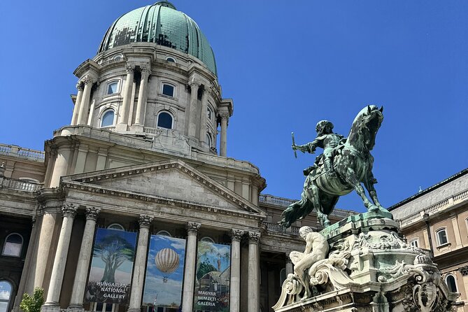 Gems of the Budapest Castle District Walking Tour - Independence War symbolism, Szent György Street, and the funicular moment