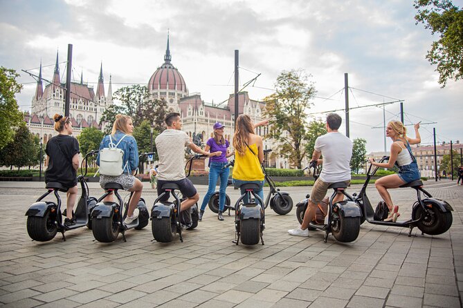 Guided Tours in Budapest on E-Scooter with various routes - Why Budapest by e-Scooter makes sense when time is tight