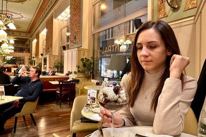 Guilty pleasures - A Budapest Dessert & Coffee House Tour - Strudel and tarts: pastries with real technique behind them