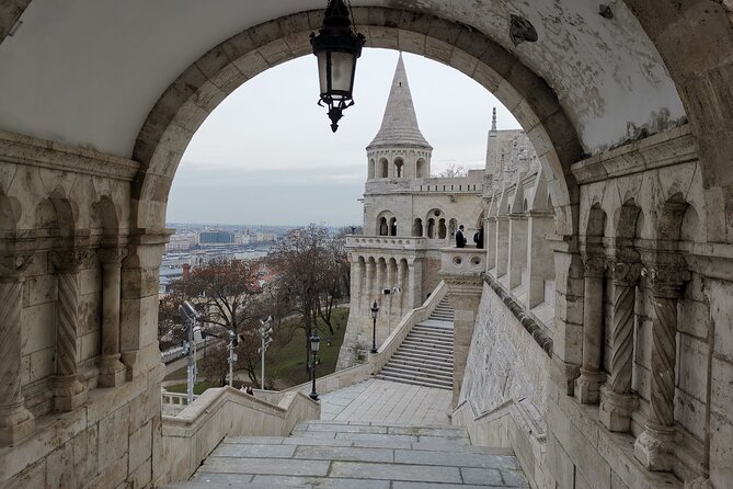 Historical and Cultural Walking Tour in Budapest - St. Stephen’s Basilica and the Holy Right Hand Relic