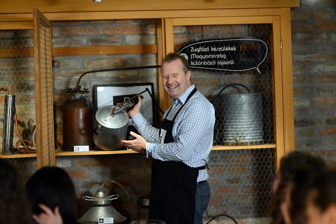 Hungarian pálinka distillery visit and tasting - Entering Zugfozde Pálinkamúzeum in Visegrád