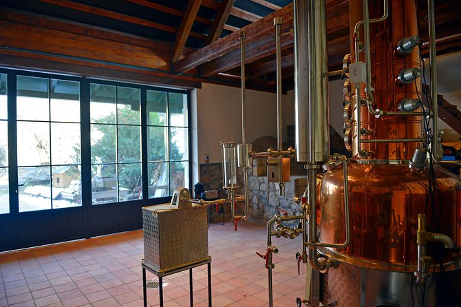 Hungarian pálinka distillery visit and tasting - Who should book this Hungarian pálinka distillery experience