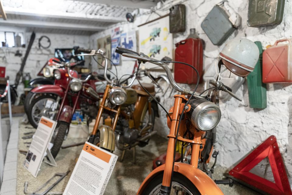 Hungary: Szentendre Retro Design Center Entry Ticket - 30 vintage vehicles: where you’ll spend your camera time